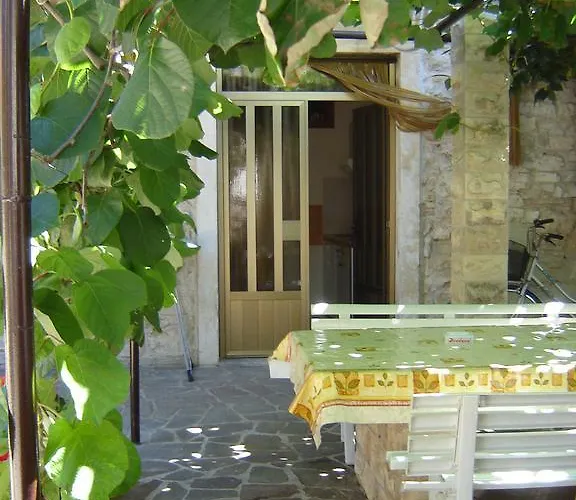 Slavica Novigrad Istria