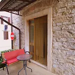 Slavica Novigrad (Istria)