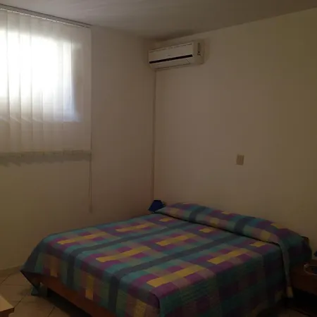 Slavica Новиград