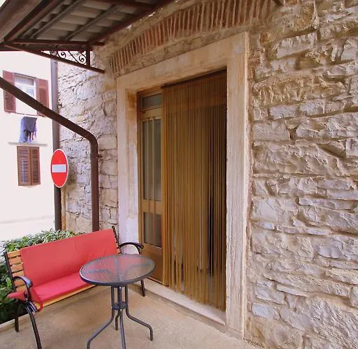 Slavica Novigrad Istria