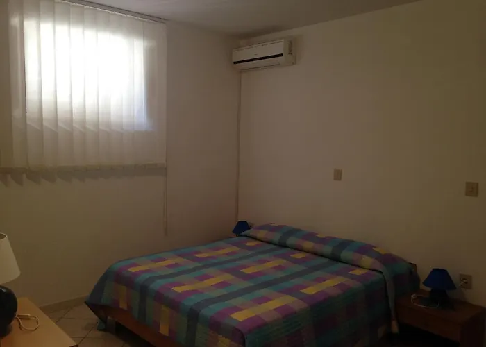 Slavica Новиград